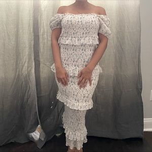 Off shoulder puff sleeve flower midi pleated dress